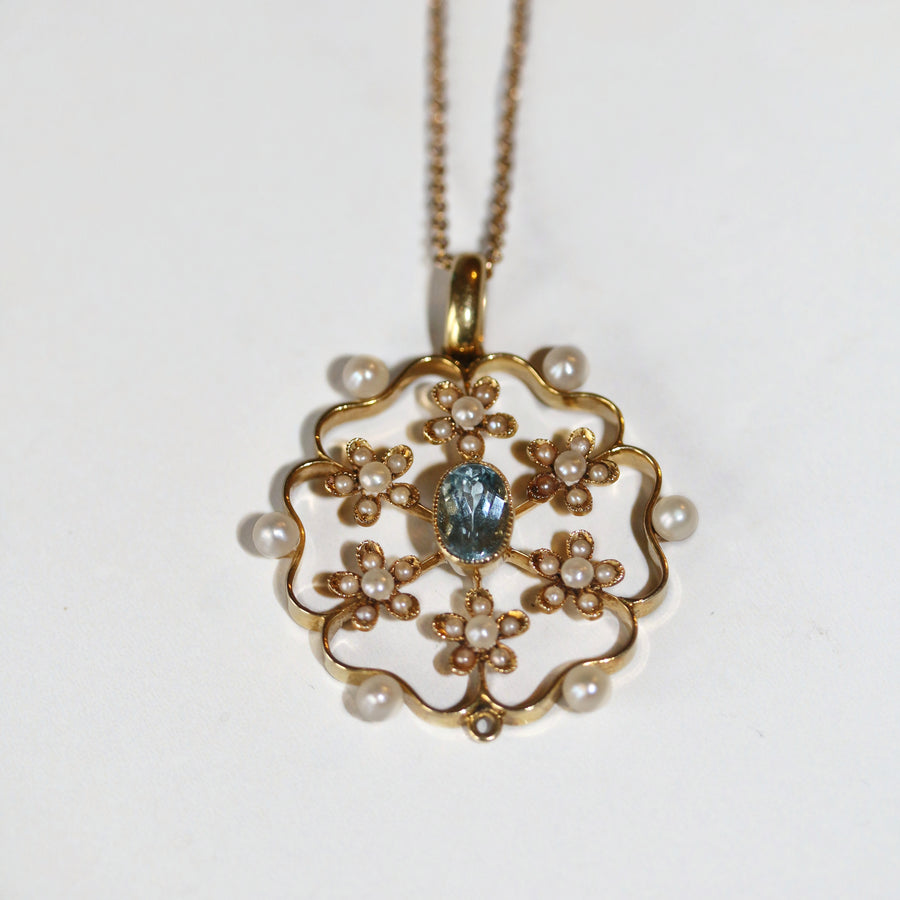 15ct Yellow Gold Aquamarine & Seed Pearl Pendant