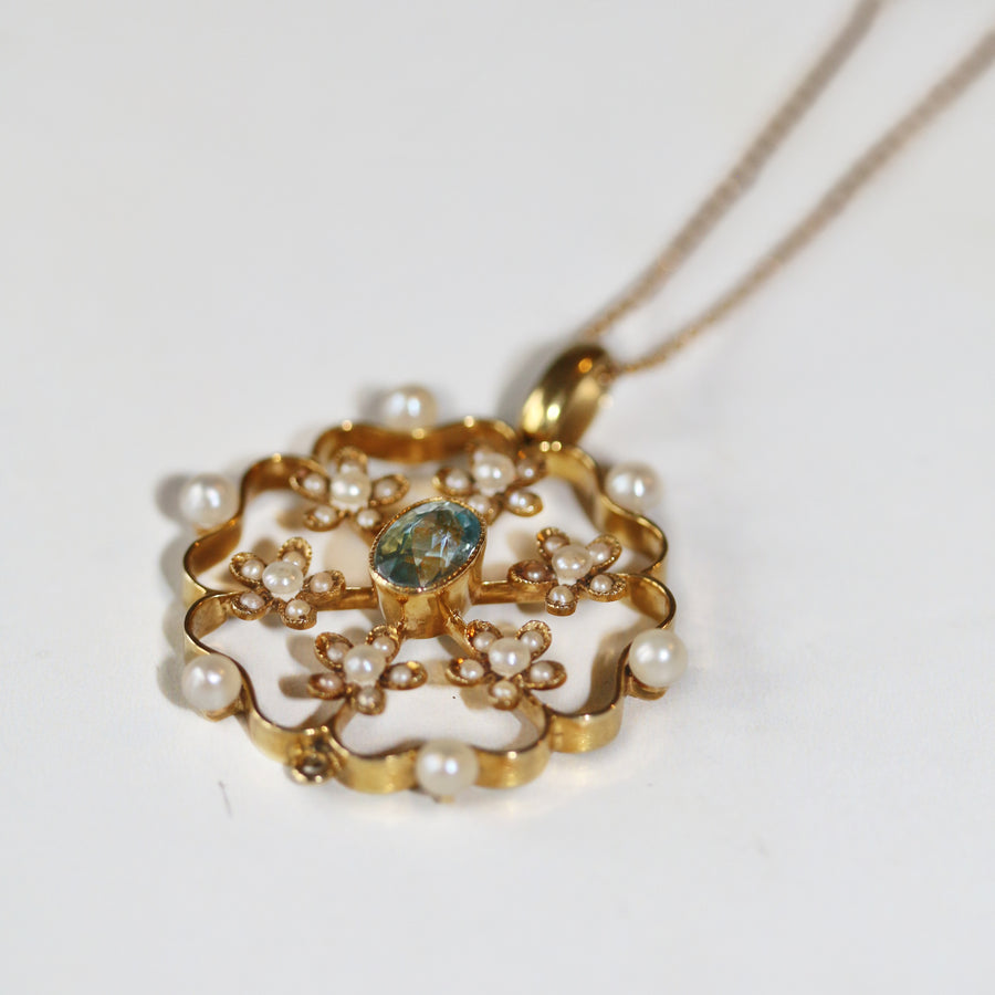 15ct Yellow Gold Aquamarine & Seed Pearl Pendant