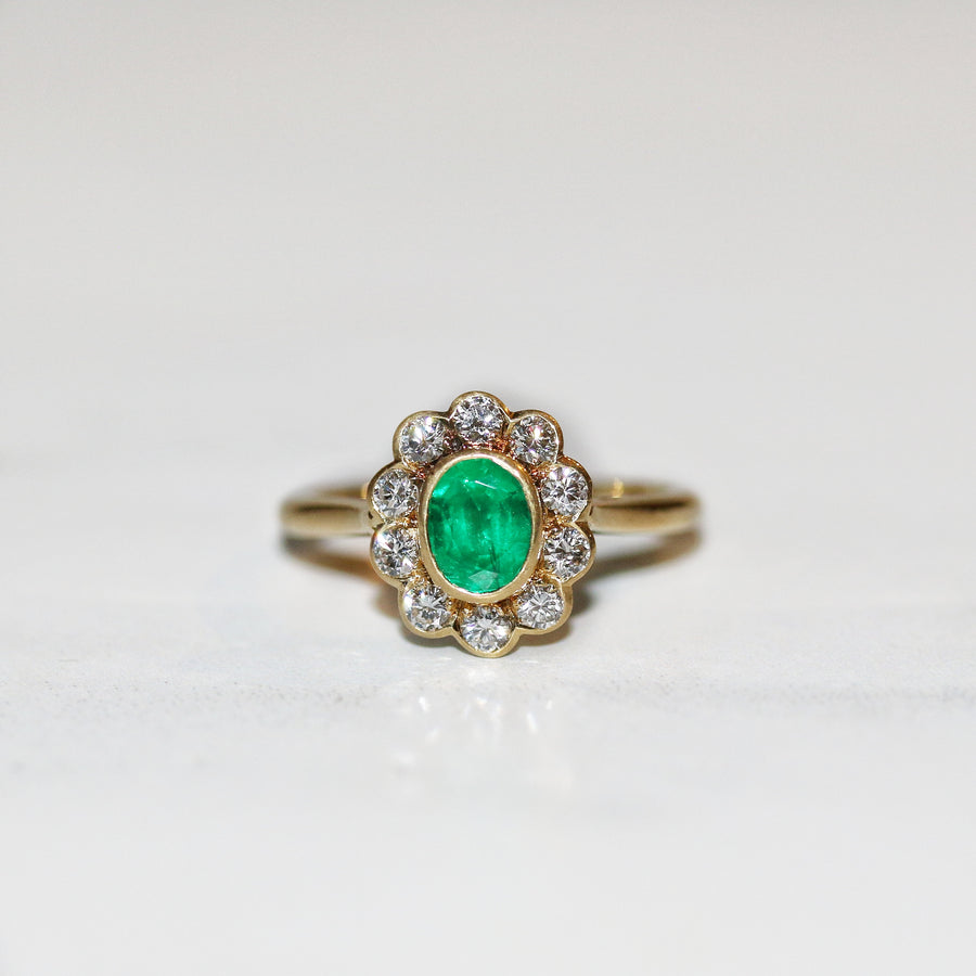 18ct Yellow Gold Emerald & Diamond Cluster Ring