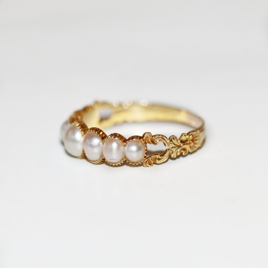 18ct Yellow Gold 7 Pearl Dress Ring