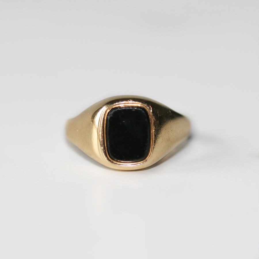 9ct Yellow Gold Black Onyx Signet Ring