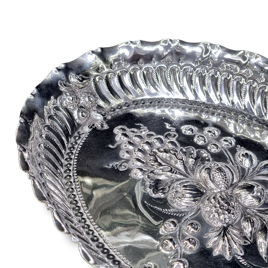 Victorian Oval Embossed Dish