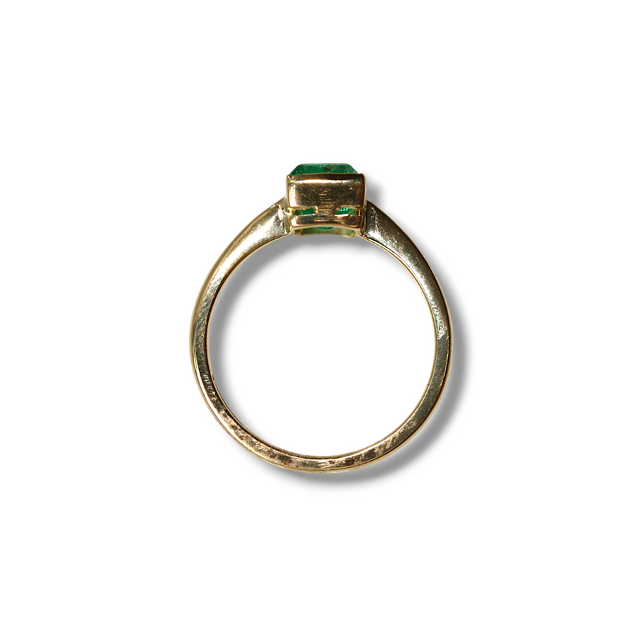 18ct Yellow Gold Emerald Ring