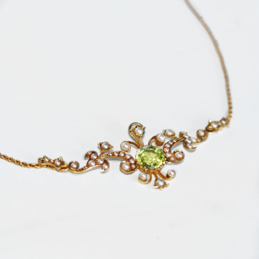 Edwardian 15ct Yellow Gold Peridot & Seed Pearl Necklace