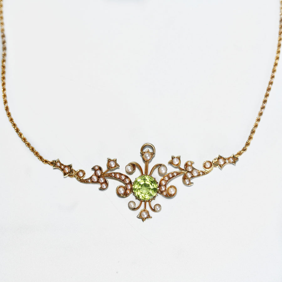 Edwardian 15ct Yellow Gold Peridot & Seed Pearl Necklace