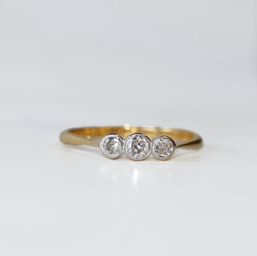 18ct Yellow Gold Diamond Three Stone Ring